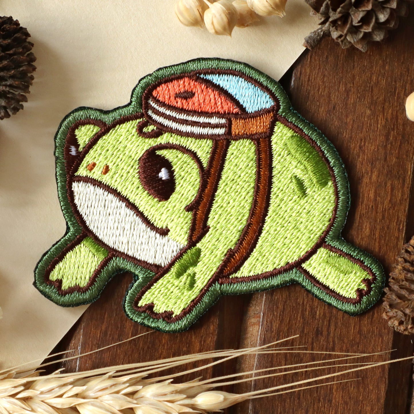 Backpack Frog - Embroidered Patch (iron-on)